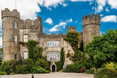 27089-malahide_castle.jpg 27089-malahide_castle.jpg