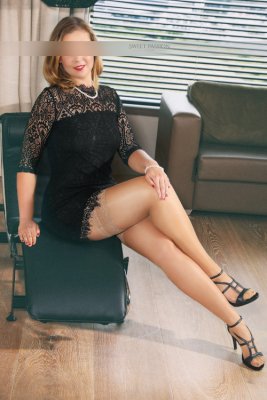 Kira - Blondes Escort D_sseldorf 3 .jpg