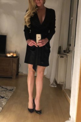 Jara - Blondes Escort K_ln 1.jpg