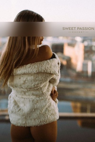 Anna -  Escort Stuttgart 3.jpg
